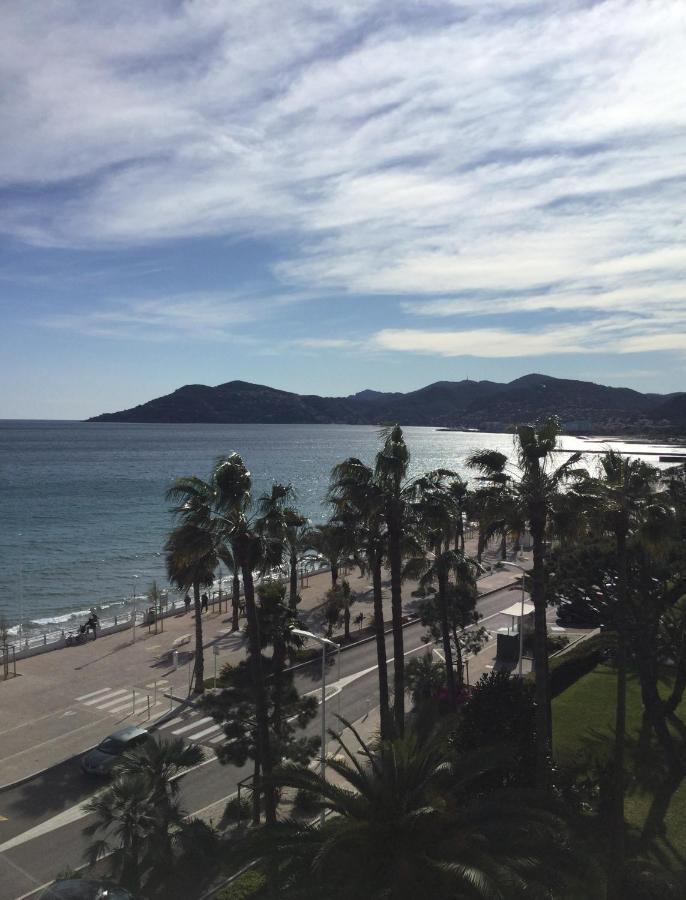 Bord De Mer - Cannes La Bocca Exteriör bild
